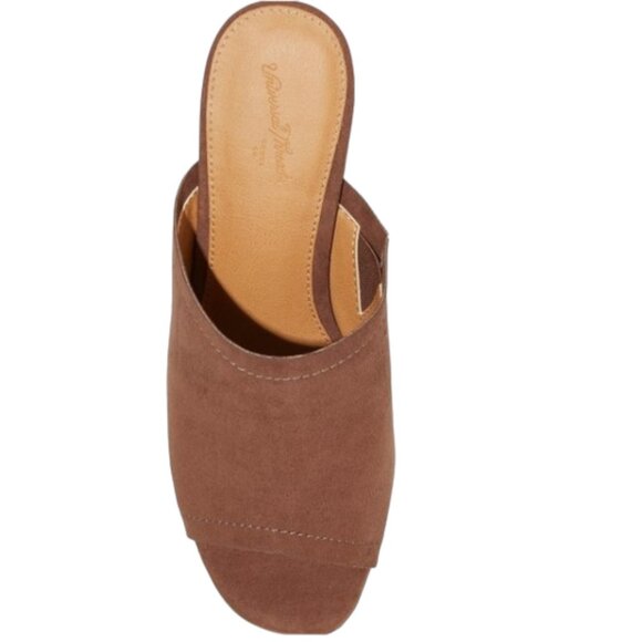 Universal Thread Women Norelle Brown Microsuede Stacked Heel Mules Sandal Size 7 - Picture 3 of 13